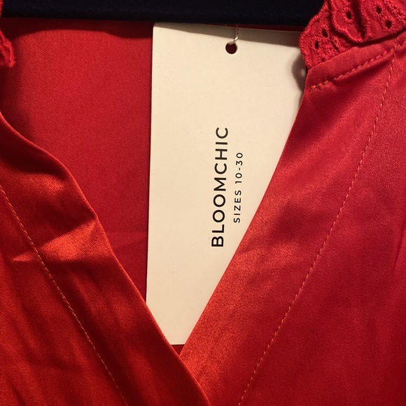Brand New BloomChic Red Button Down Blouse…size 18-20 - Picture 6 of 6